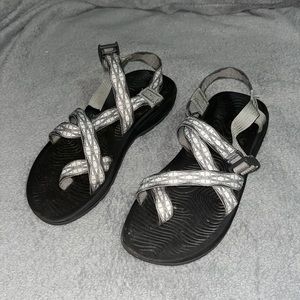WOMENS GRAY AND WHITE CHACOS